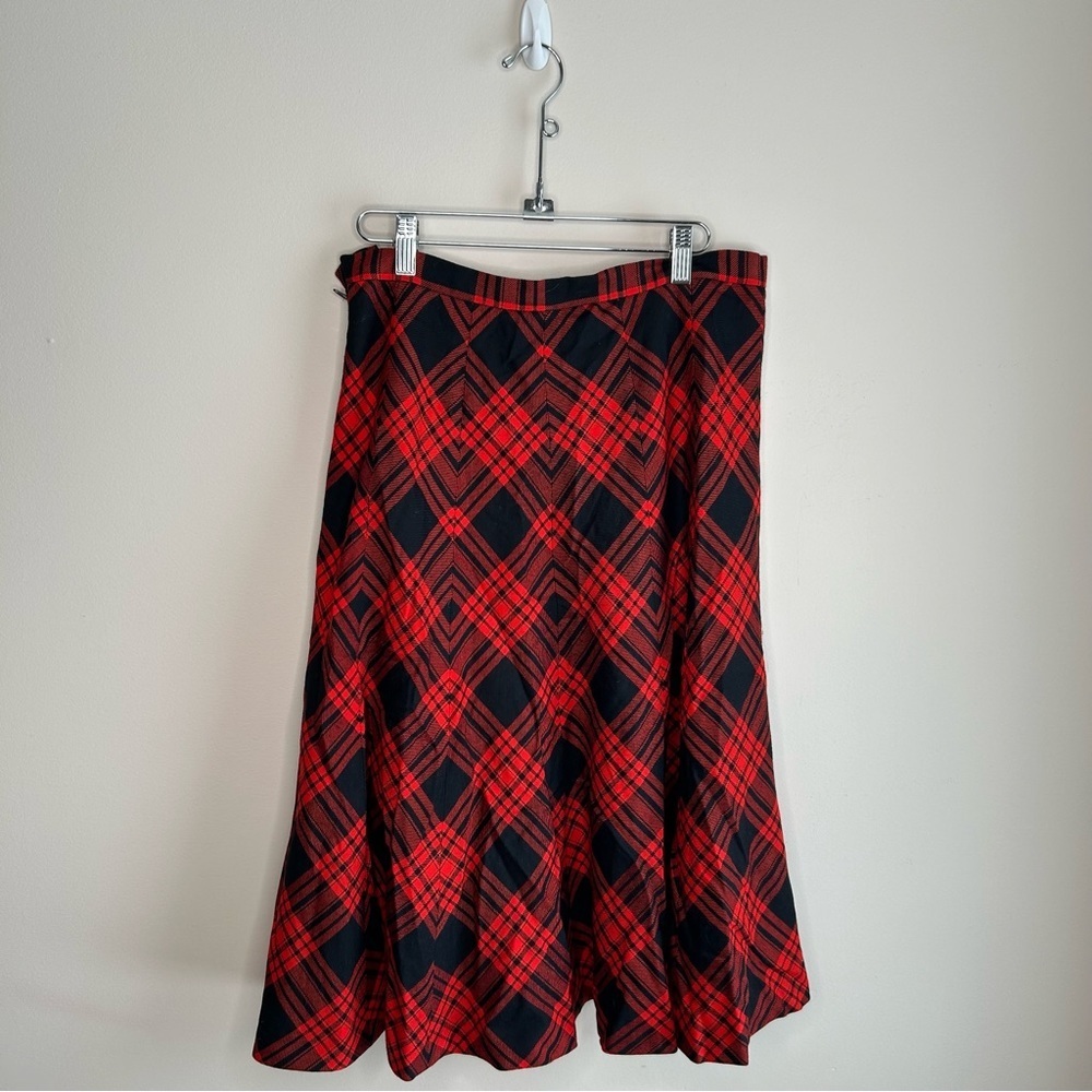 Highland Queen 100% Virgin Wool Midi Length Skirt Plaid Check Black Red Size 12